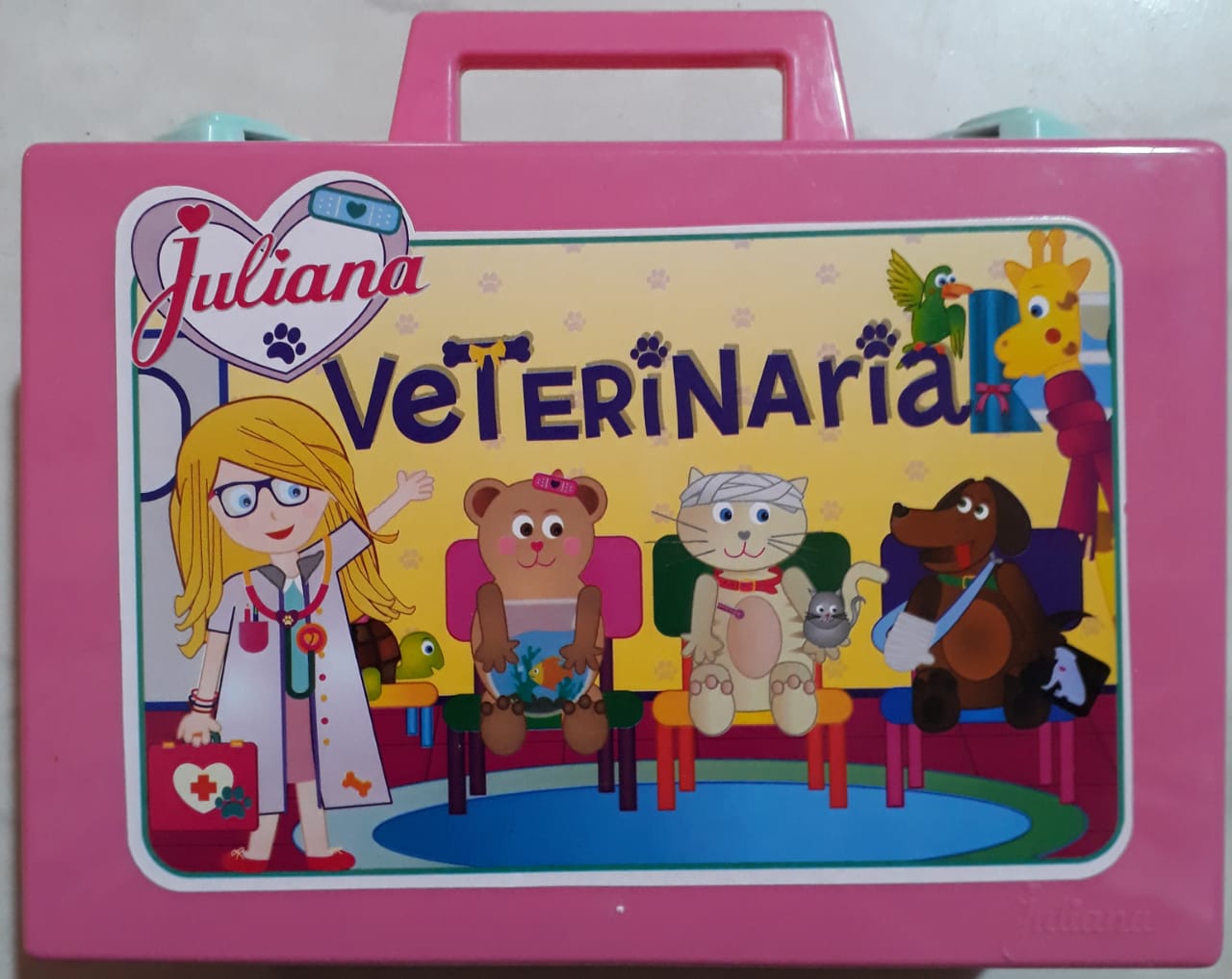 Juliana veterinaria $27000